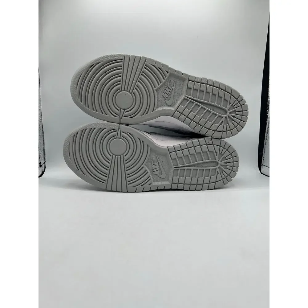 Nike Dunk Low GS “Light Grey Smoke” size 4.5Y